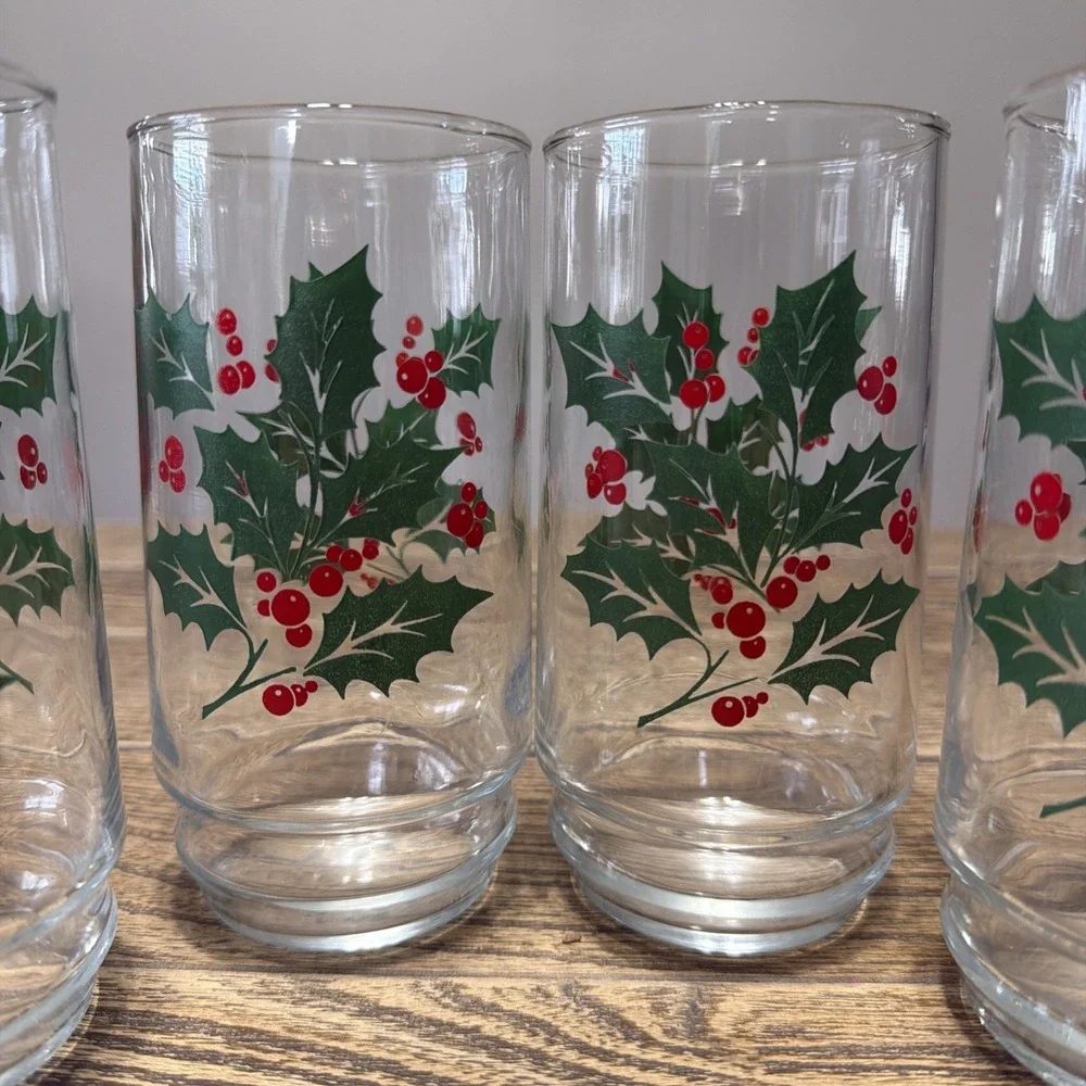 (4) Vtg Indiana Glass Nostalgic Christmas Holly Berries Tumblers 6